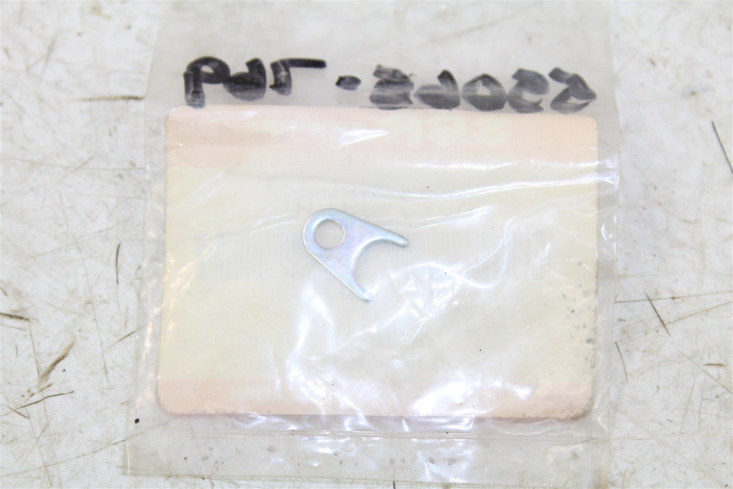 NOS Genuine Suzuki Needle Valve Plate RM 80 125 250 LT250R NOS 55065