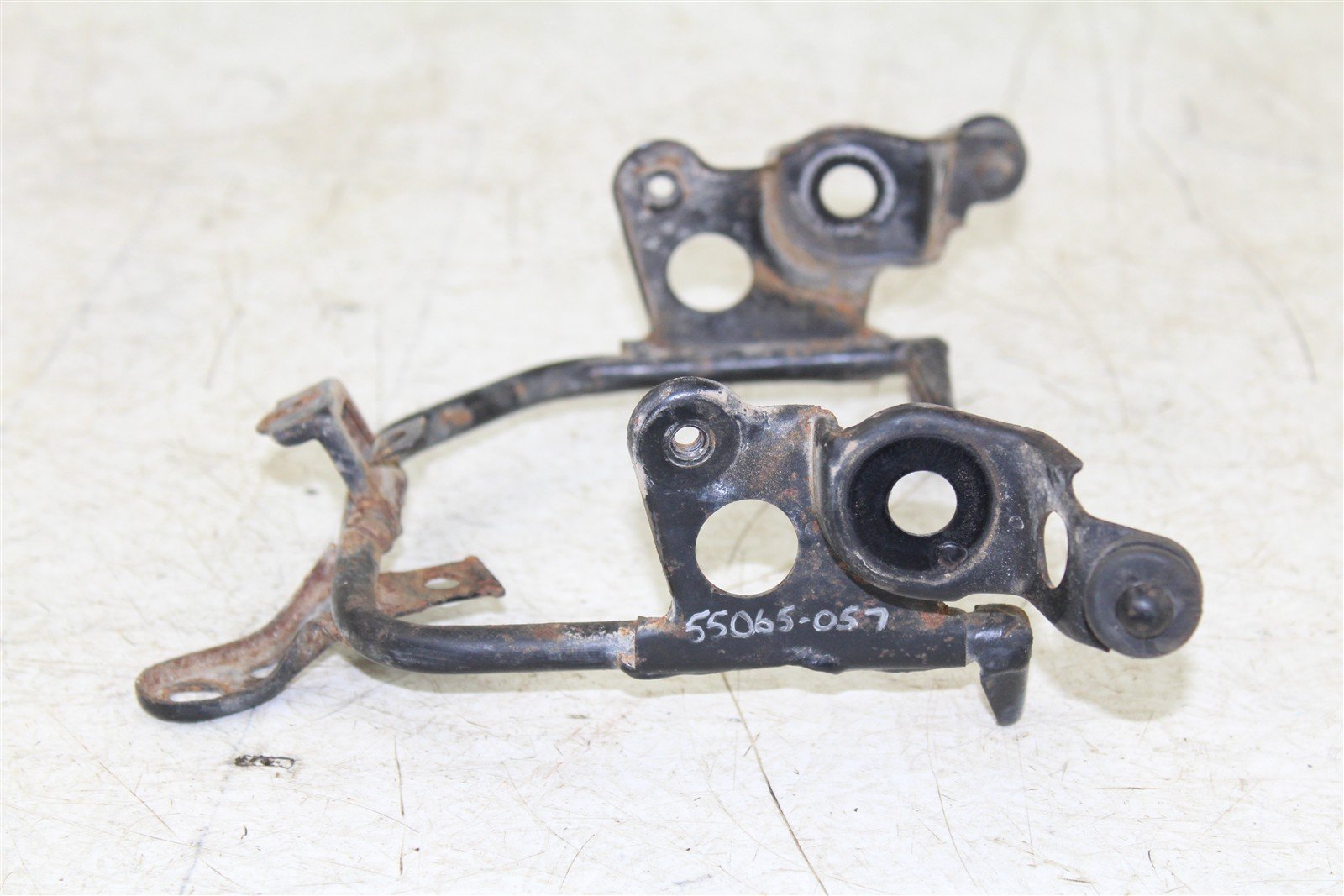 1985 Yamaha XT 600 Headlight Stay Mount Bracket 55065