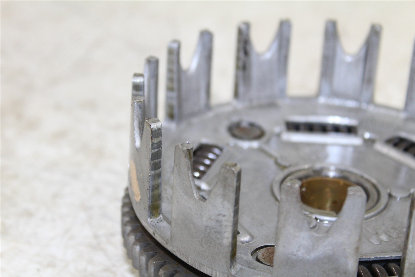 1985 Yamaha XT 600 Clutch Basket Inner Hub Pressure Plate 55065
