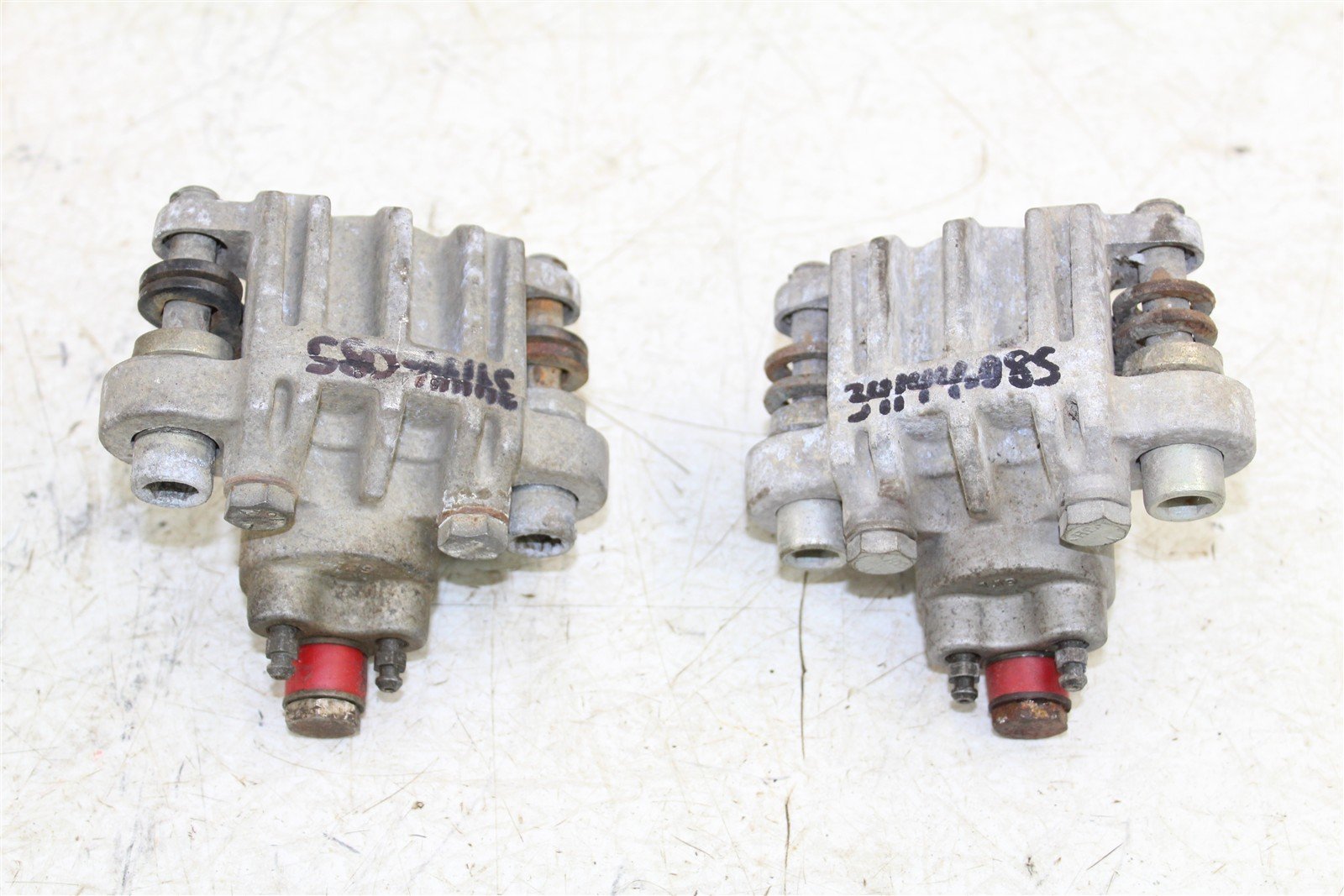2003 Polaris Predator 500 Front Brake Calipers Set Left Right 34144