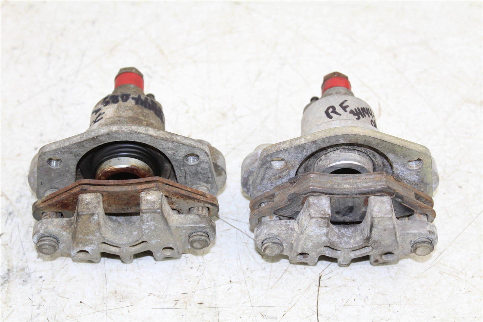 2003 Polaris Predator 500 Front Brake Calipers Set Left Right 34144