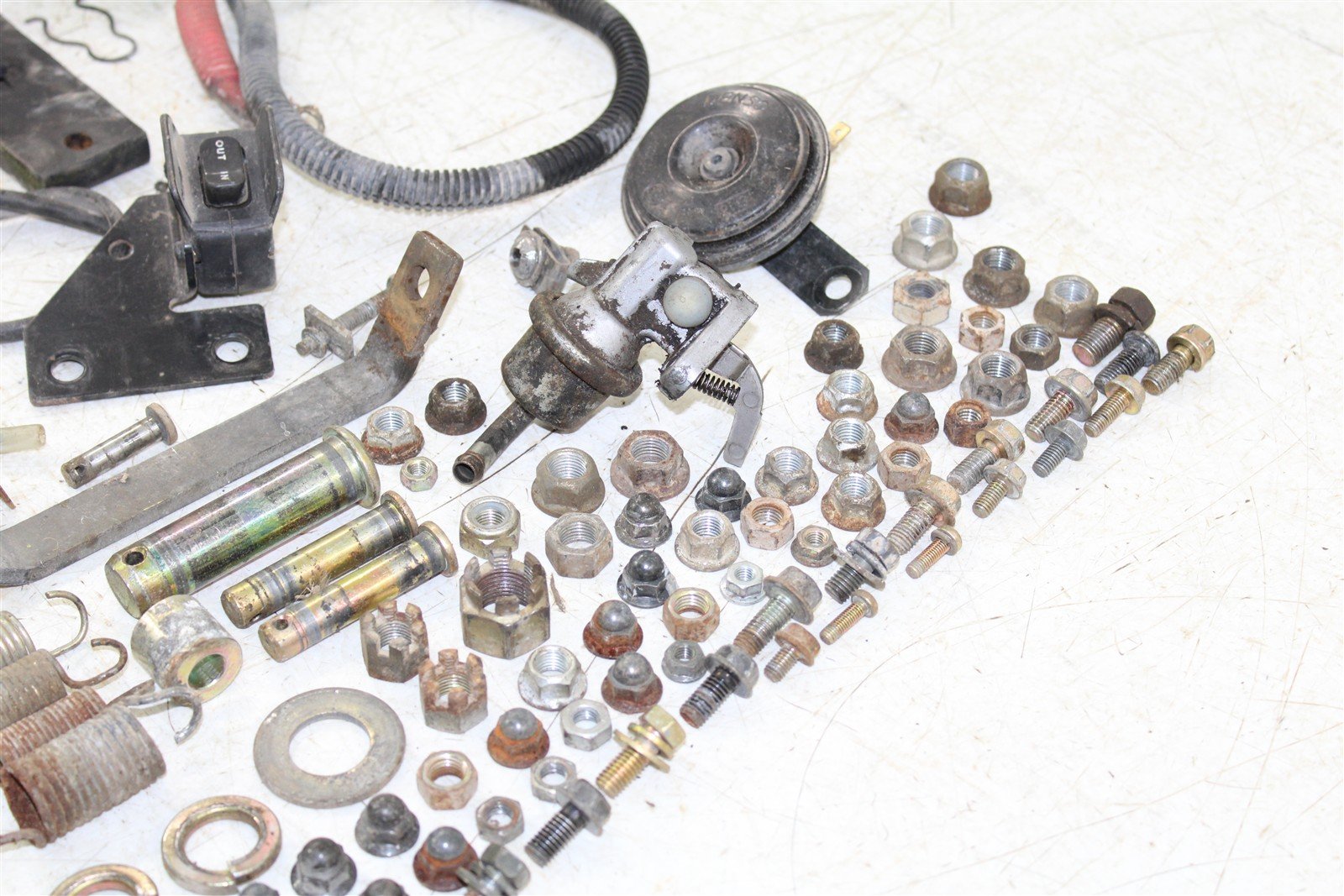 2007 Kubota RTV 1100 Chassis Bolt Kit Hardware Bracket Mount Wire 33500