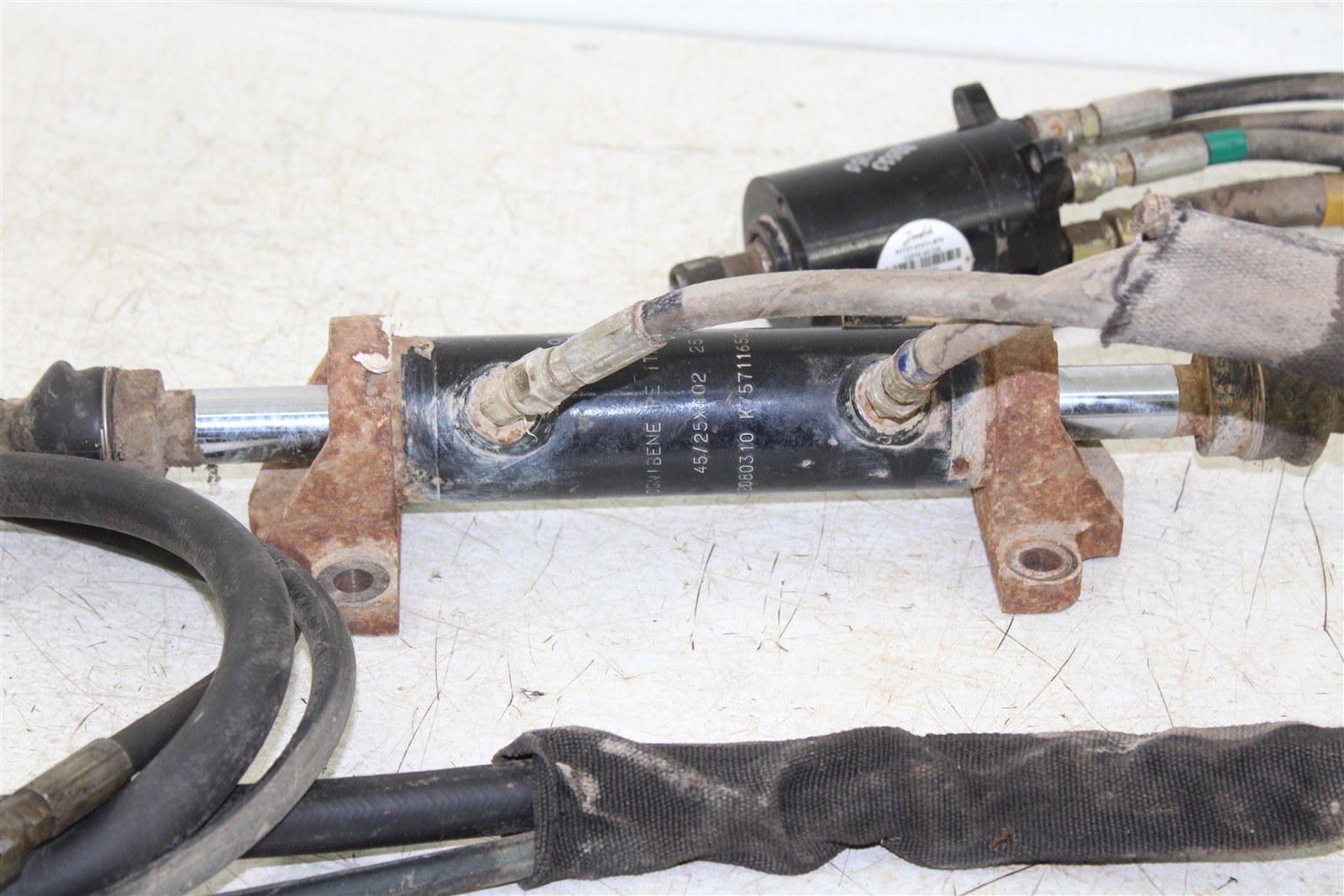 2007 Kubota RTV 1100 Hydraulic Power Steering Rack Tie Rods 33500