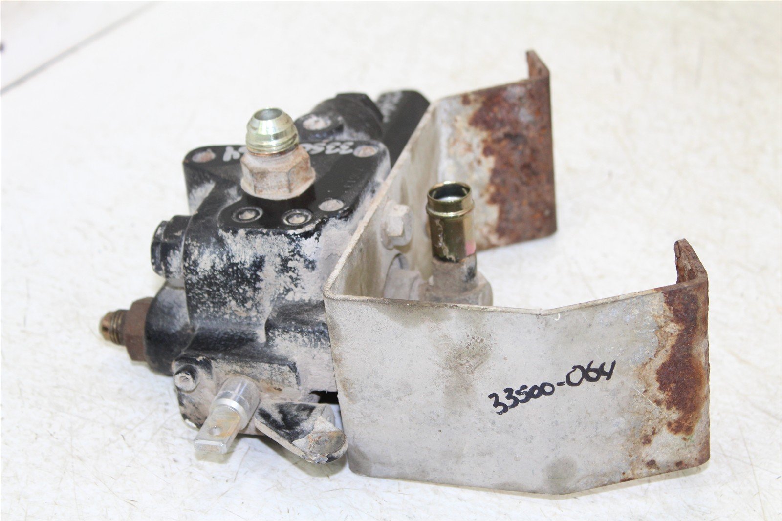 2007 Kubota RTV 1100 Hydraulic Auxiliary Valve 33500