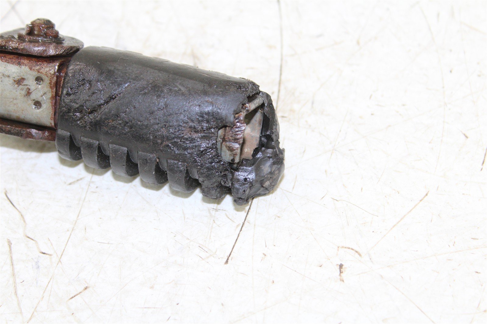 1996 Yamaha PW 80 Foot Pegs Set Hardware Springs Rests 55066