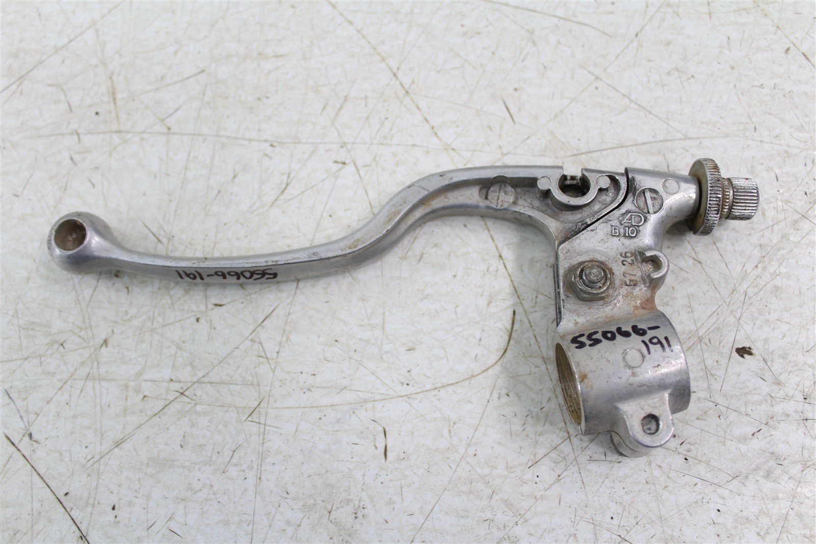1996 Yamaha PW 80 Front Brake Lever w/ Perch 55066