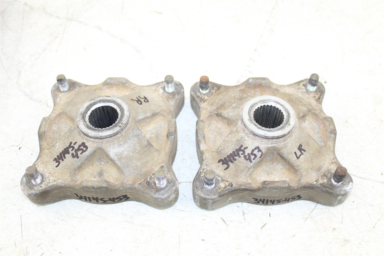 1996 Polaris Sportsman 500 4x4 Rear Hubs Wheel Mounts 34145