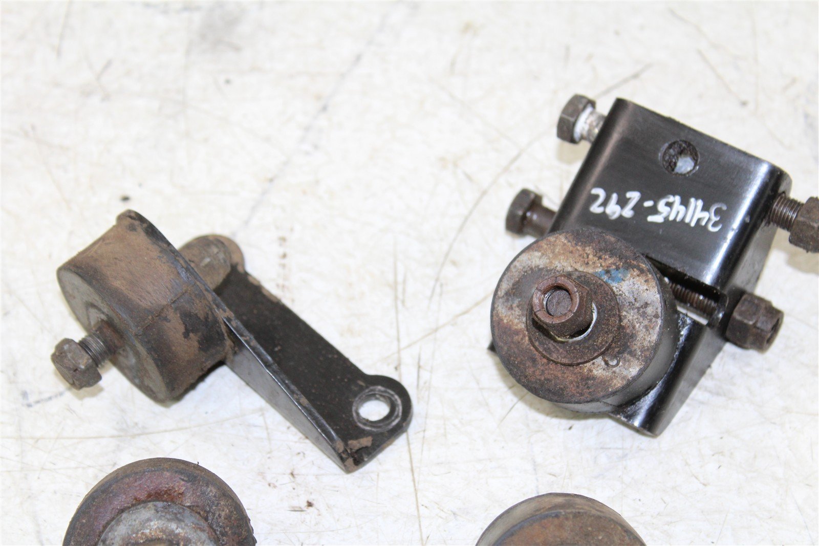 1996 Polaris Sportsman 500 4x4 Engine Isolator Mounts Motor Brackets 34145