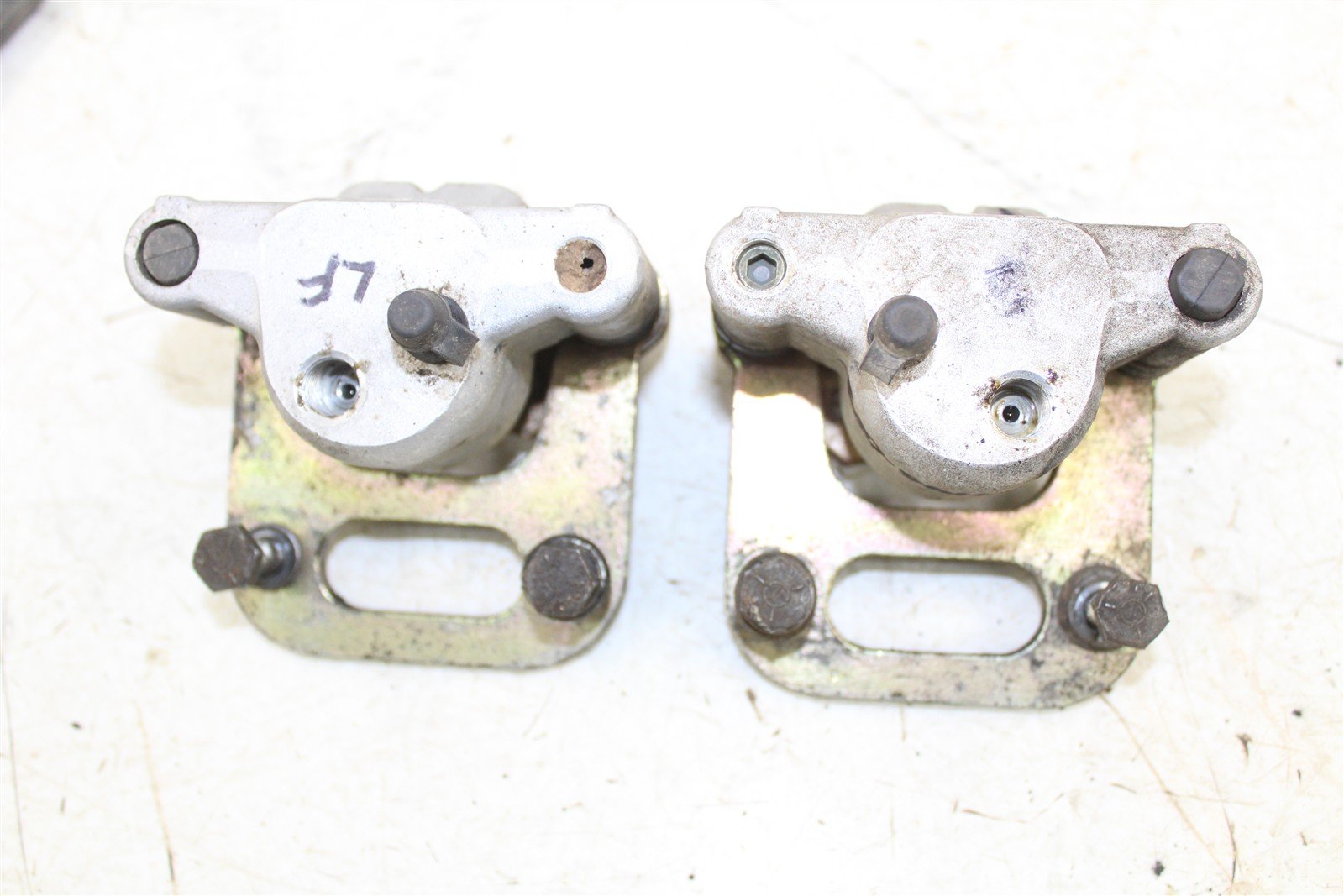 1996 Polaris Sportsman 500 4x4 Front Brake Calipers Set Left Right 34145