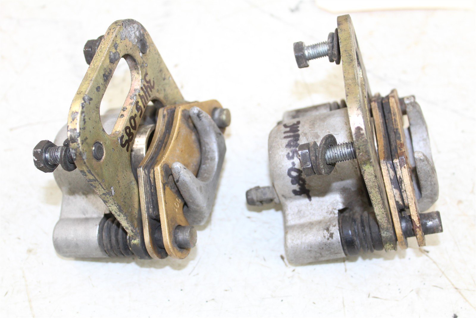 1996 Polaris Sportsman 500 4x4 Front Brake Calipers Set Left Right 34145