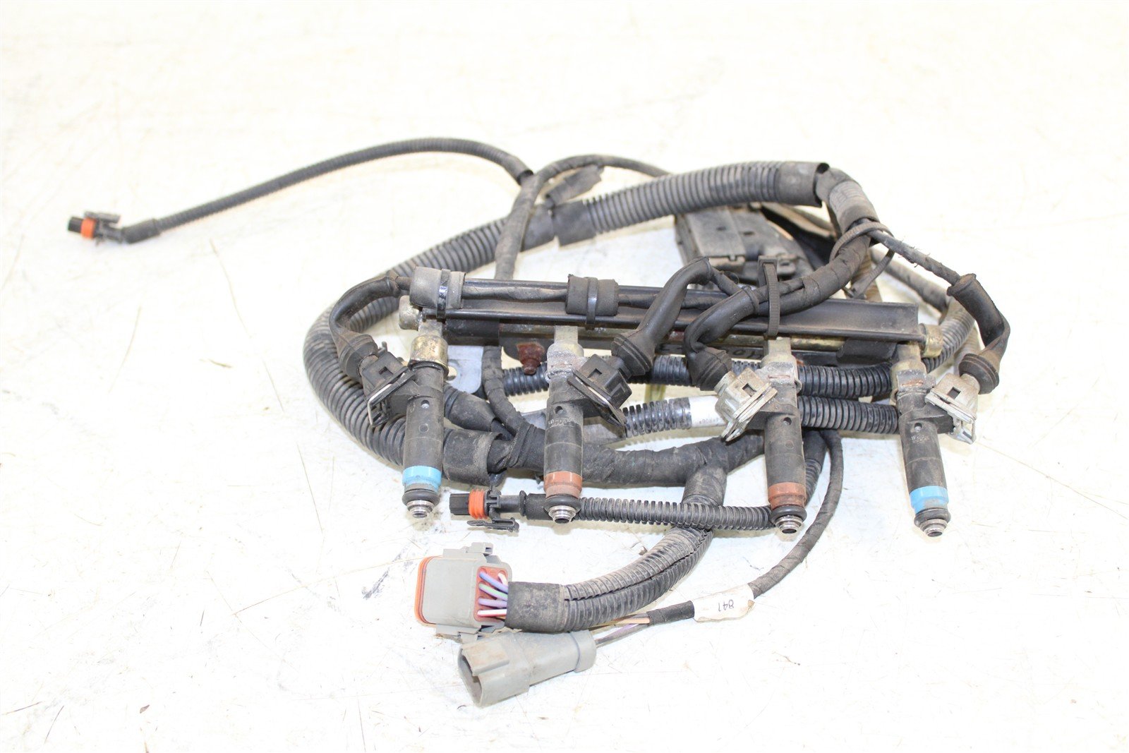 2006 Ski Doo MXZ 1000 Fuel Rail w/ Injectors & Harness 40002