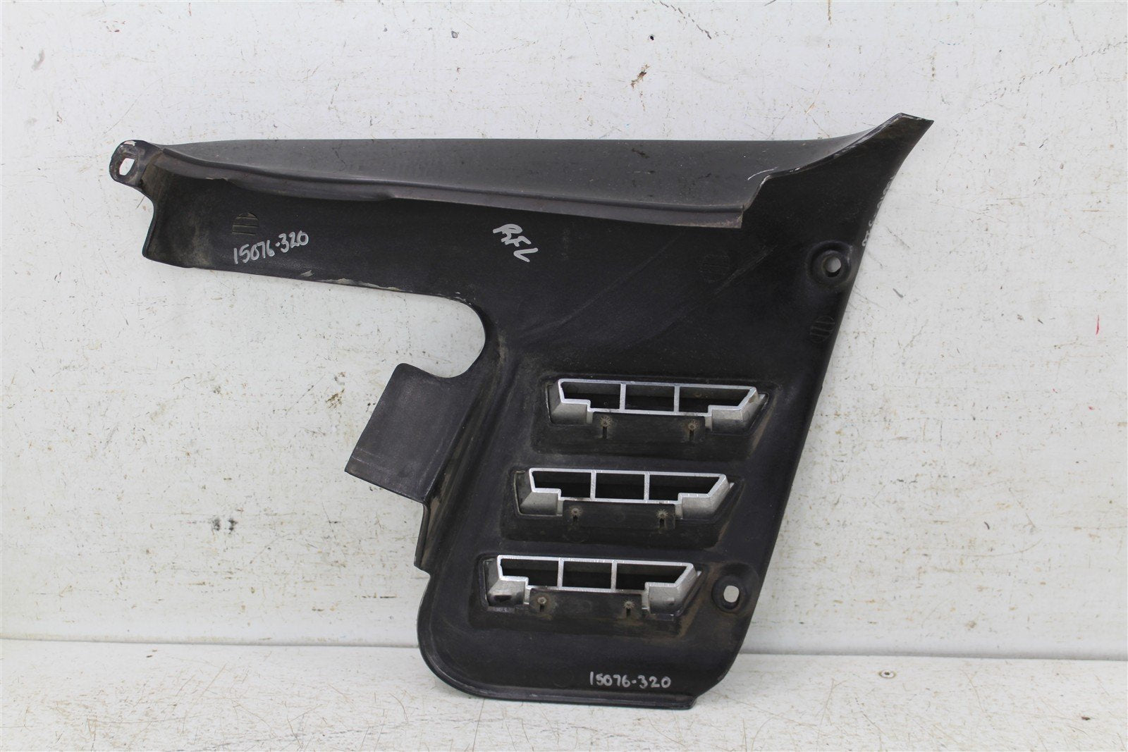 1983 Honda Goldwing Interstate GL 1100 Front Left Plastic Shroud Cowl 15076
