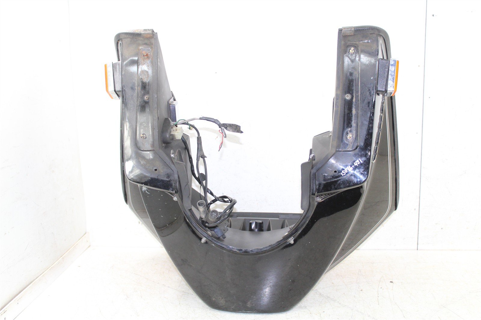 1983 Honda Goldwing Interstate GL 1100 Headlight Fairing Front Cowl Radio 15076