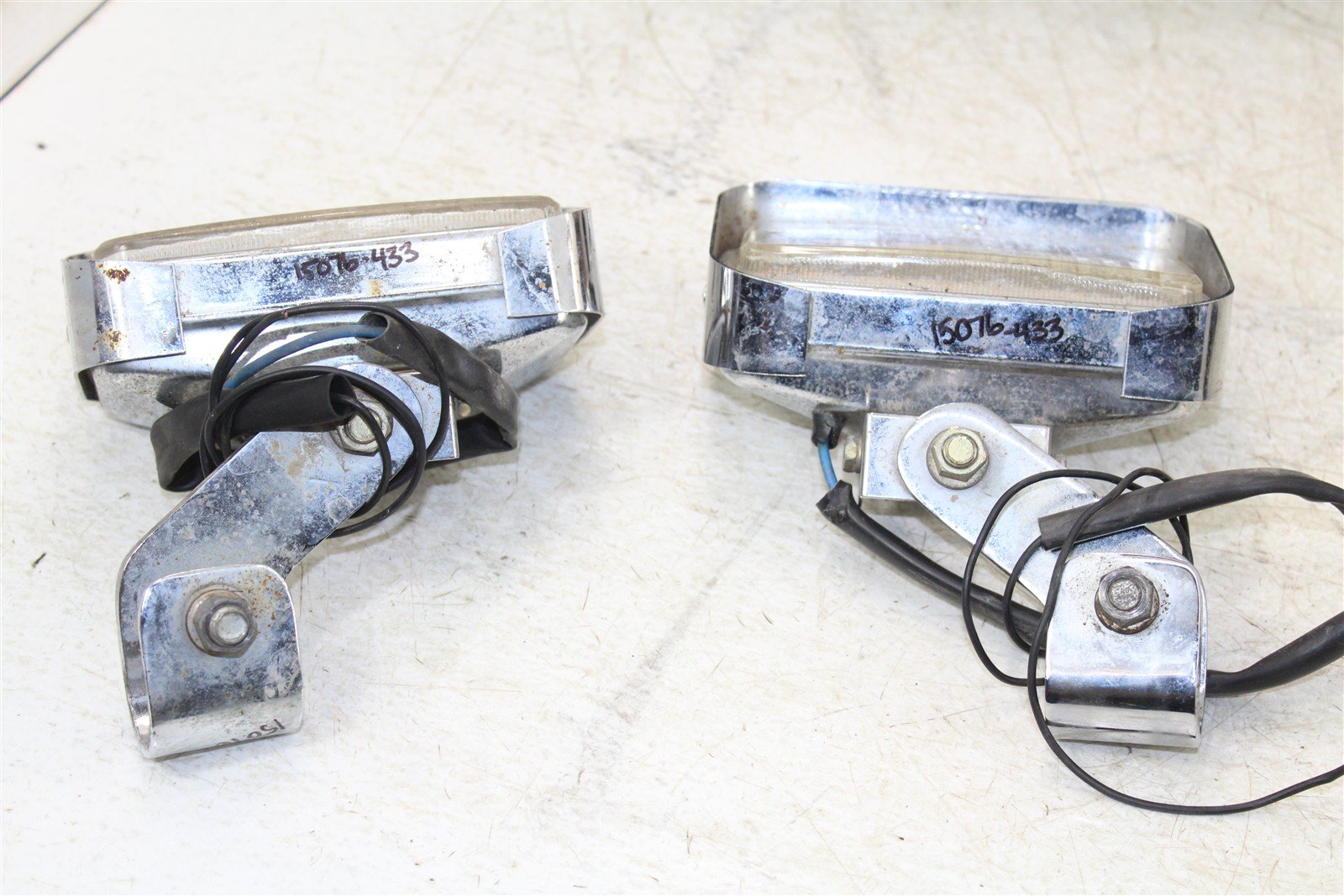 1983 Honda Goldwing Interstate GL 1100 Lower Headlight Head Fog Lamp Light 15076