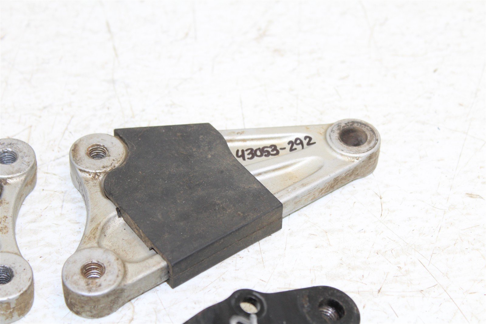2006 Suzuki LTR 450 Engine Mounts Motor Brackets 43053