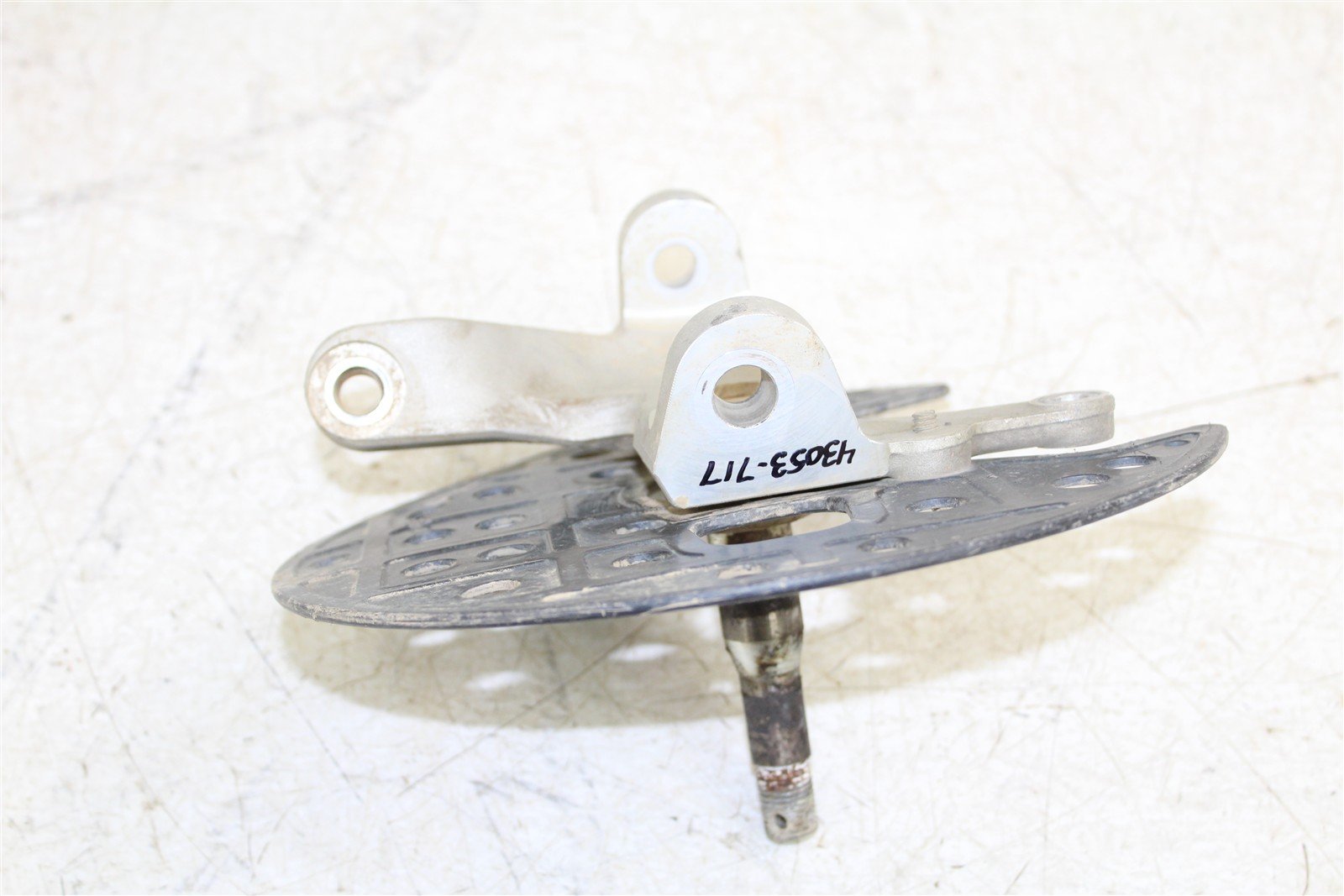 2006 Suzuki LTR 450 Front Left Spindle Knuckle 43053
