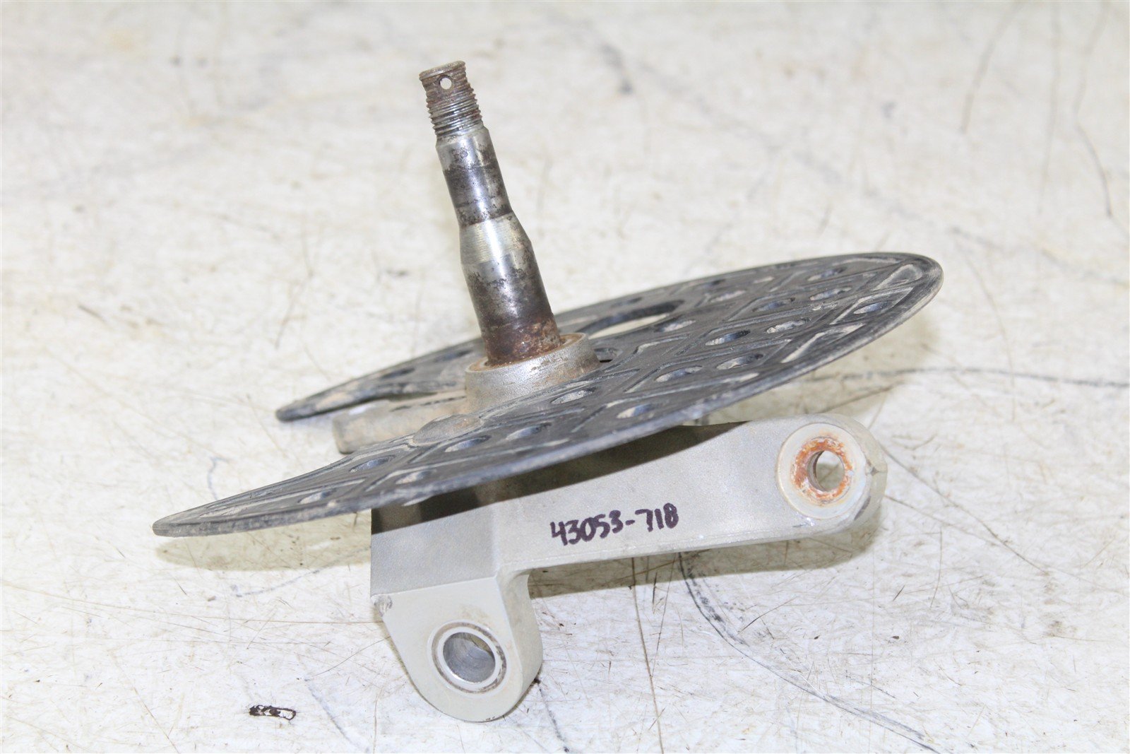 2006 Suzuki LTR 450 Front Right Spindle Knuckle 43053