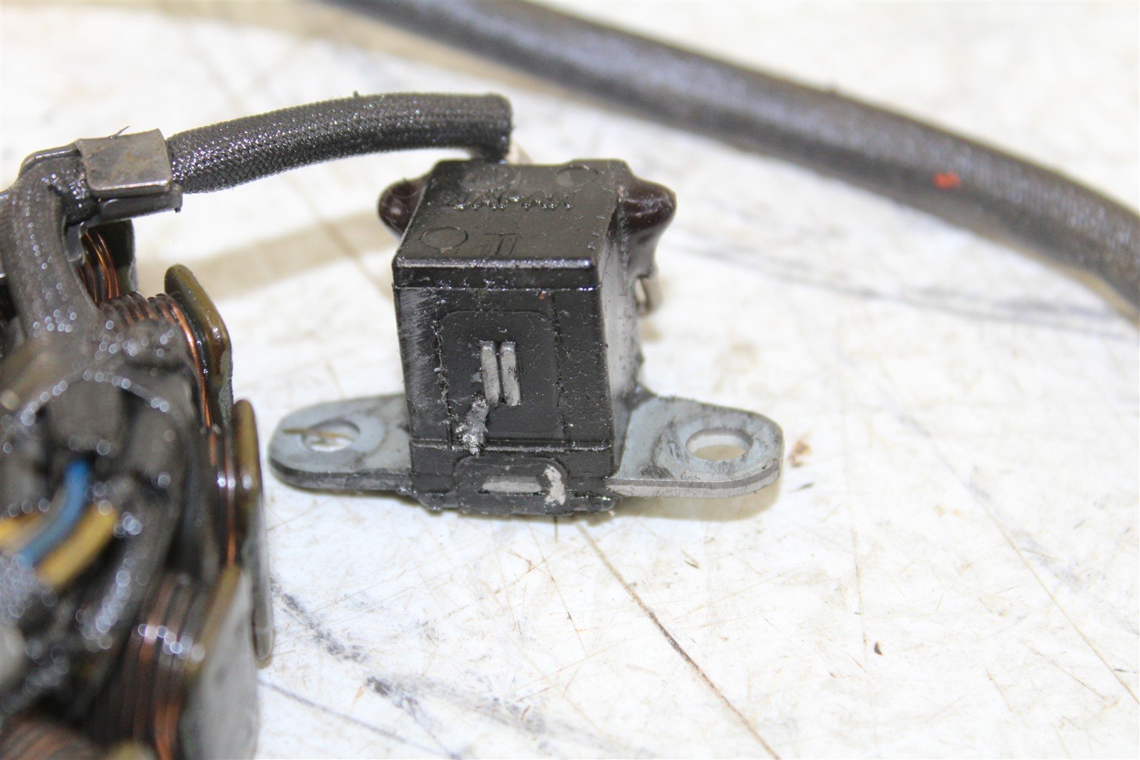 2006 Suzuki LTR 450 Stator Magneto Generator Coil 43053