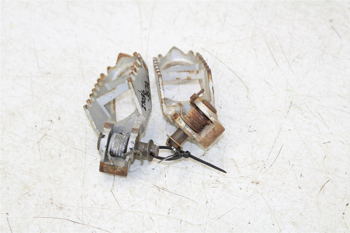 2003 Kawasaki KX 85 Foot Pegs Set Hardware Springs Rests 27036