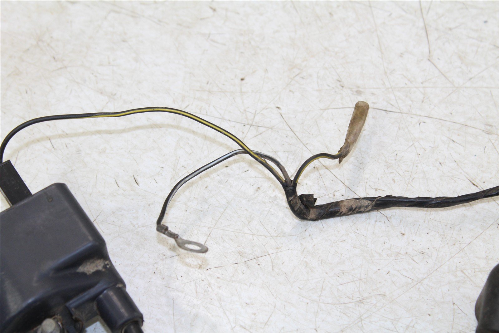 2001 Suzuki JR 80 Ignition Coil Spark Plug Boot 46038
