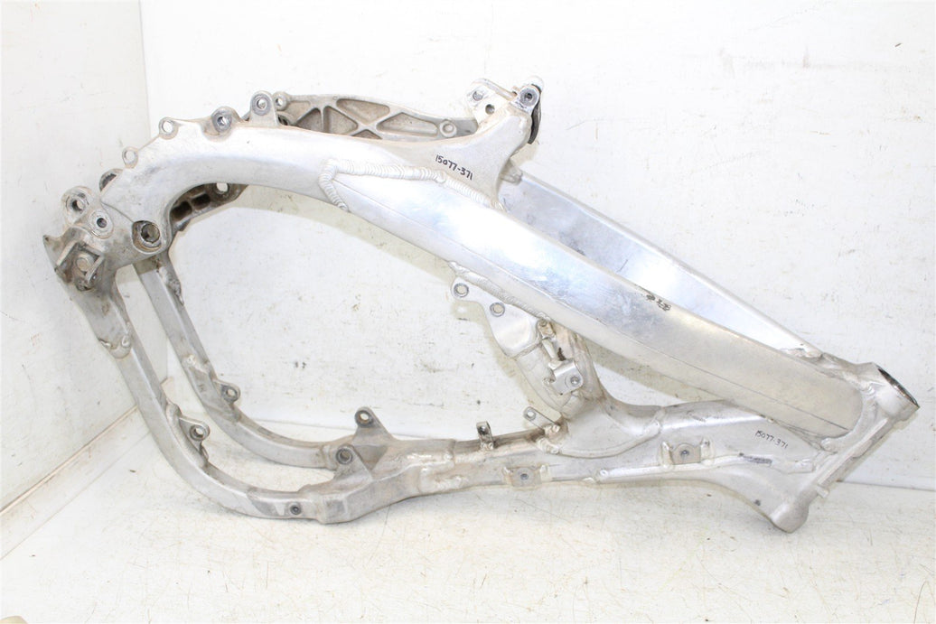 2005 Honda CRF 450R Main Frame Chassis 15077