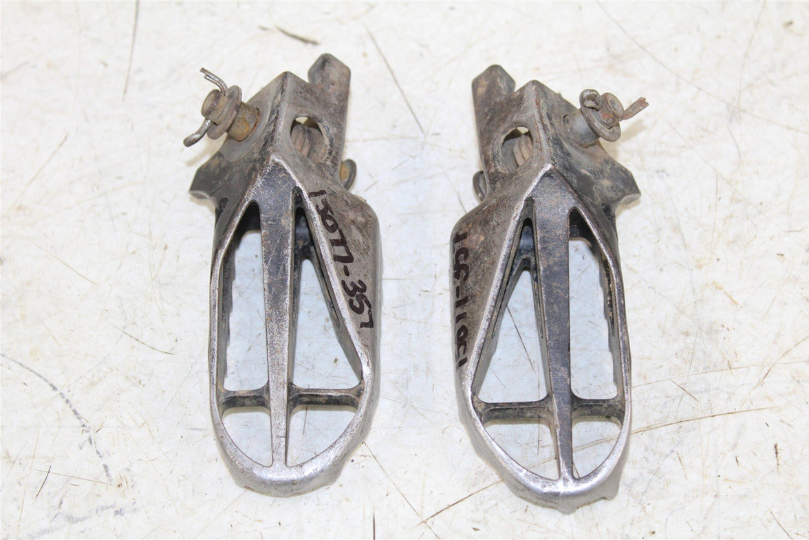 2005 Honda CRF 450R Foot Pegs Set Hardware Springs Rests 15077