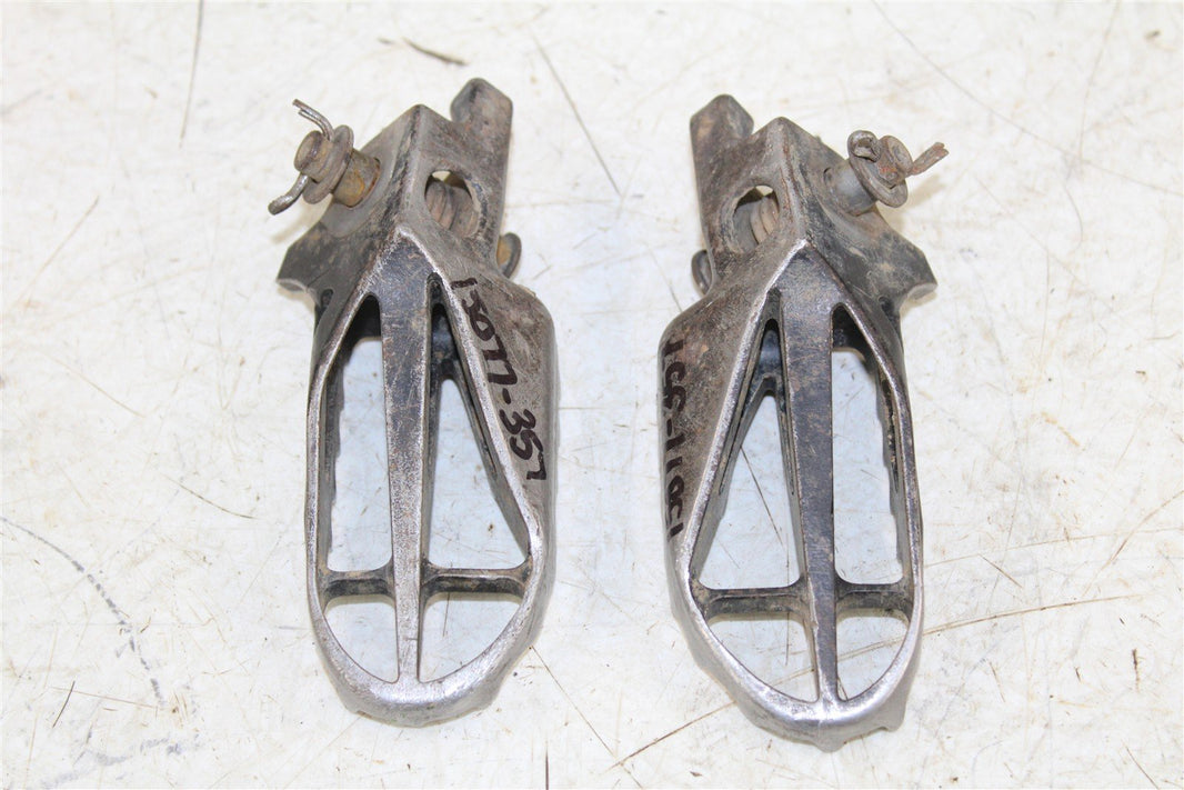 2005 Honda CRF 450R Foot Pegs Set Hardware Springs Rests 15077