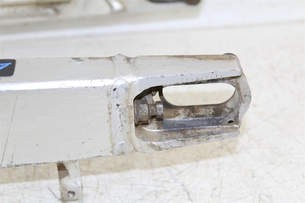 2005 Honda CRF 450R Swingarm Swing Arm 15077