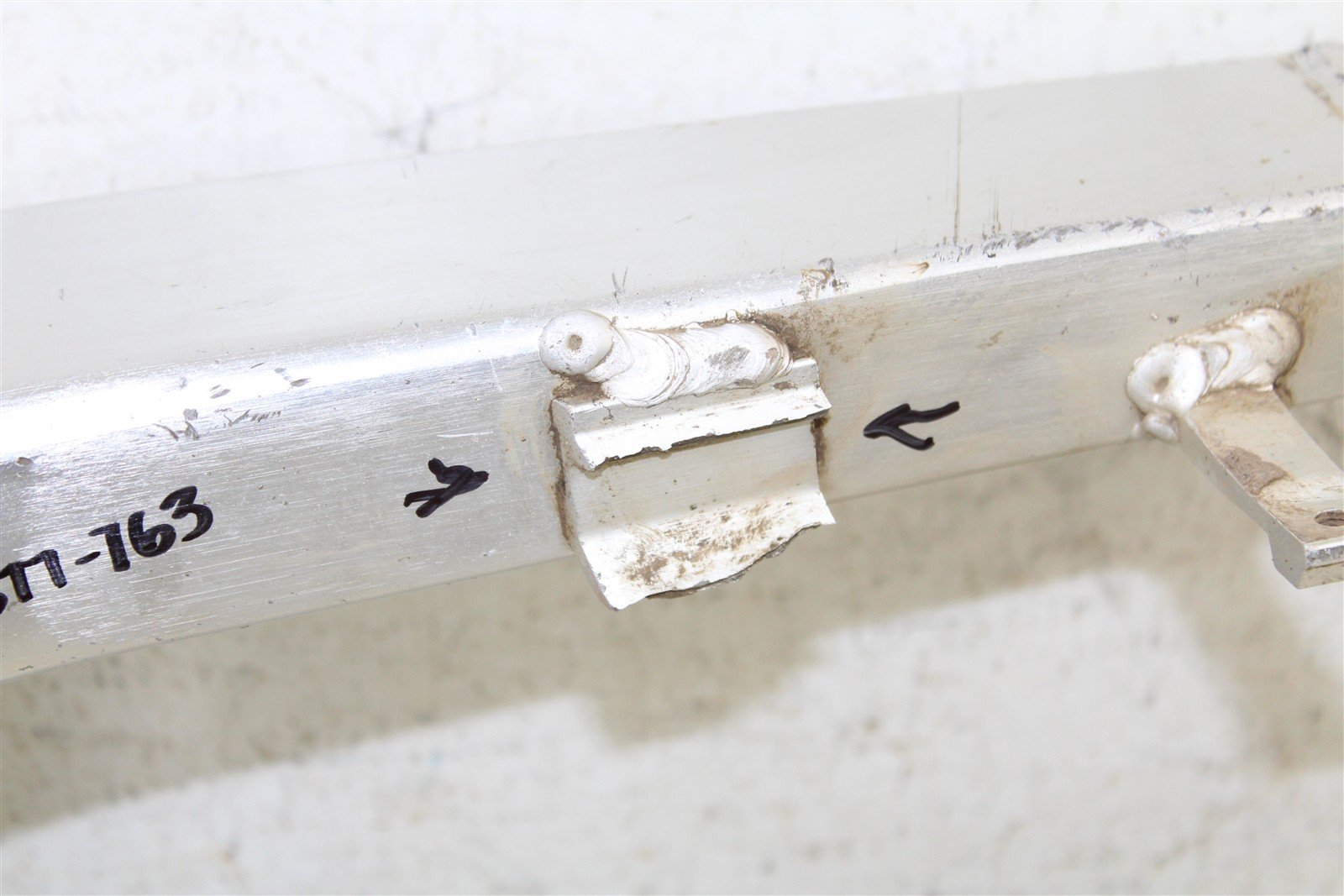 2005 Honda CRF 450R Swingarm Swing Arm 15077