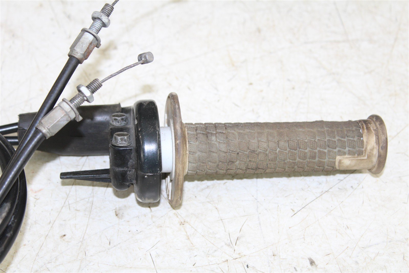 2005 Honda CRF 450R Throttle Housing Tube w/ Cables 15077