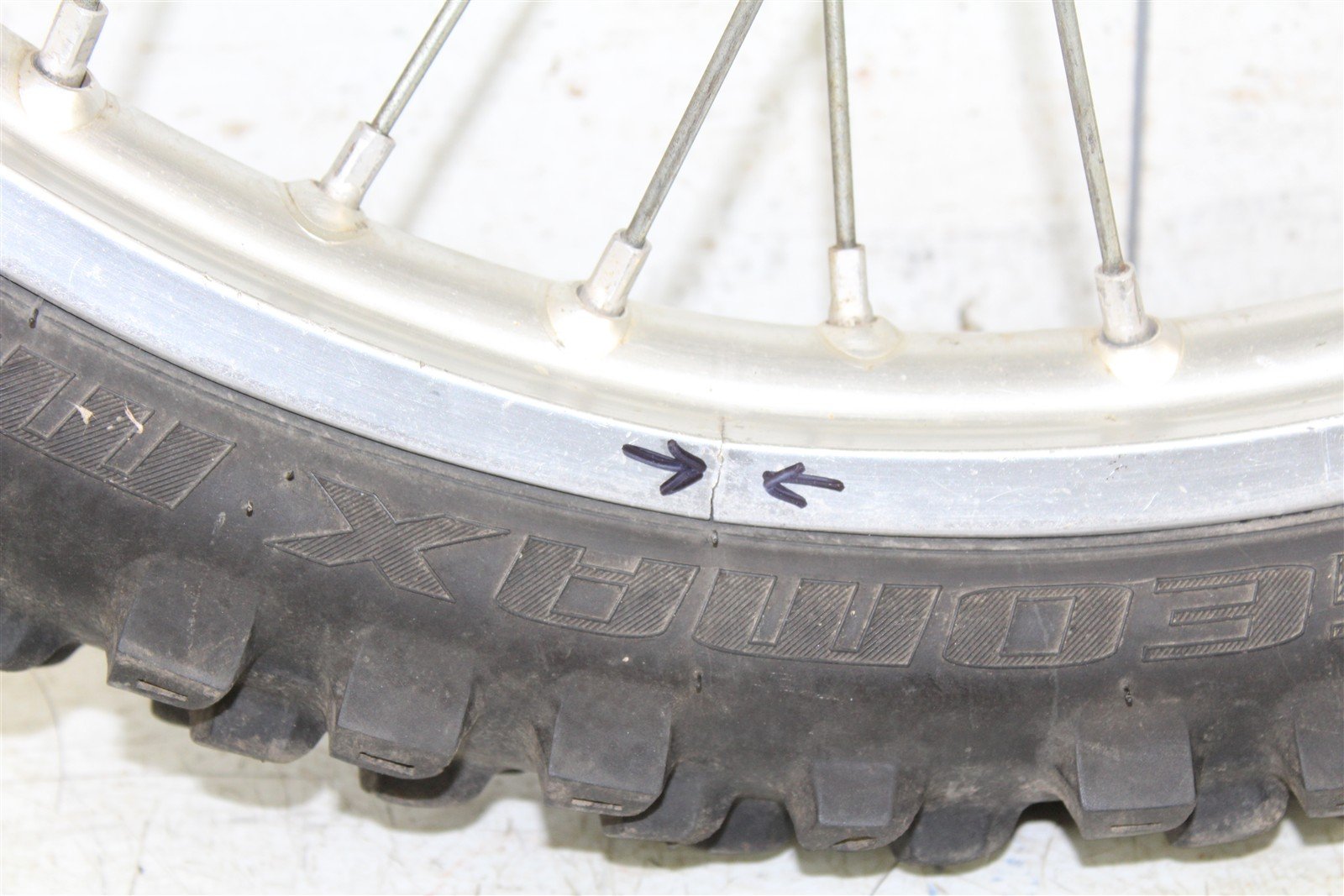 2005 Honda CRF 450R Front Wheel Rim Hub 15077