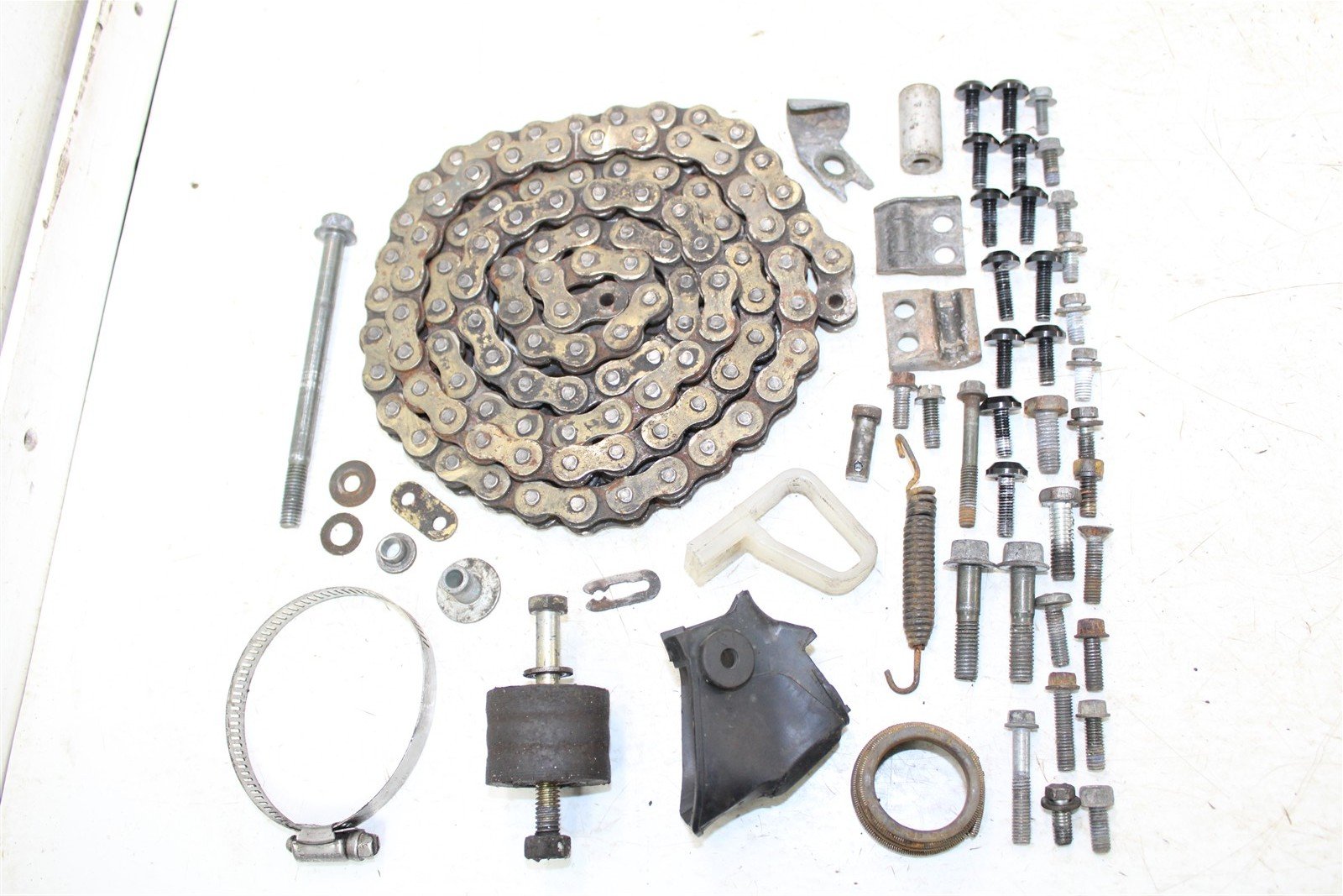 2001 Yamaha YZ 125 Chassis Bolt Kit Hardware Chain Roller Spring Bracket 55067