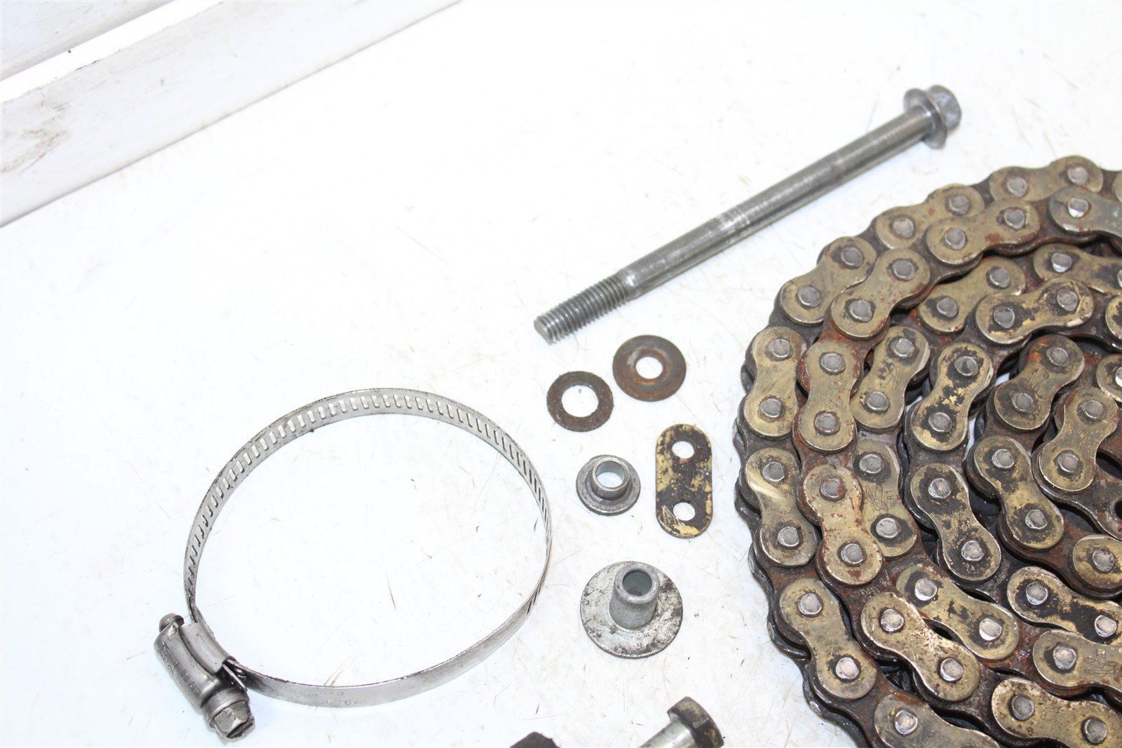 2001 Yamaha YZ 125 Chassis Bolt Kit Hardware Chain Roller Spring Bracket 55067