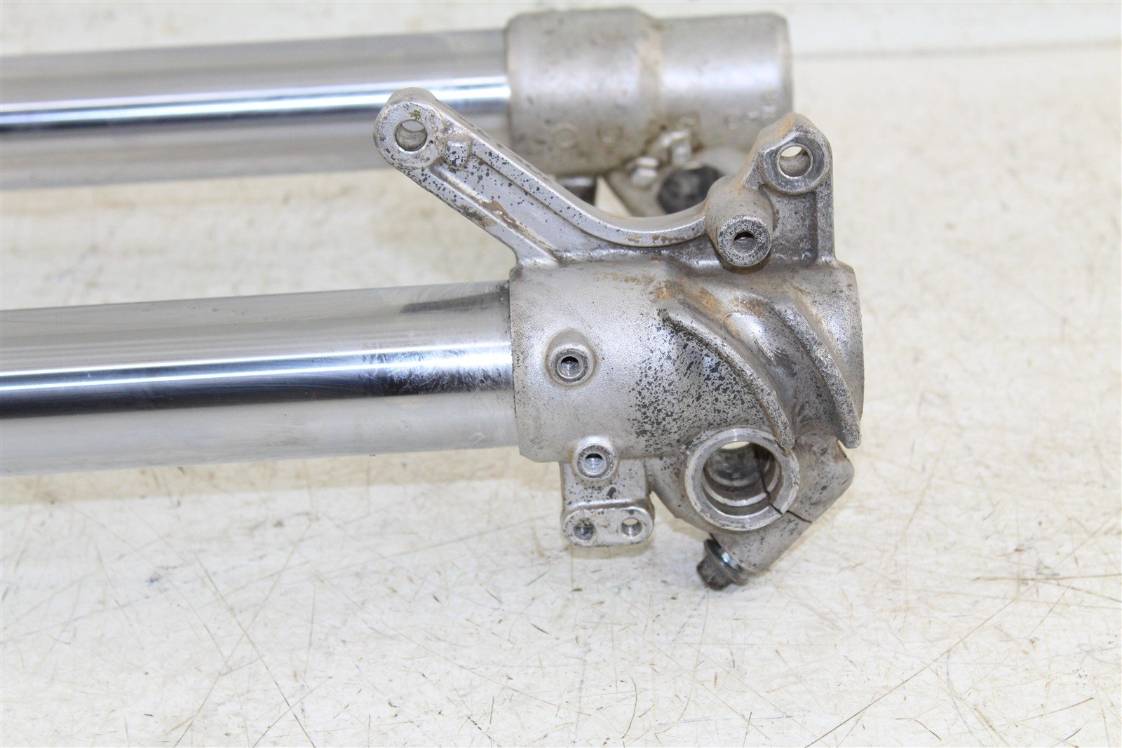 2001 Yamaha YZ 125 Fork Tubes Front Suspension Triple Clamp 55067