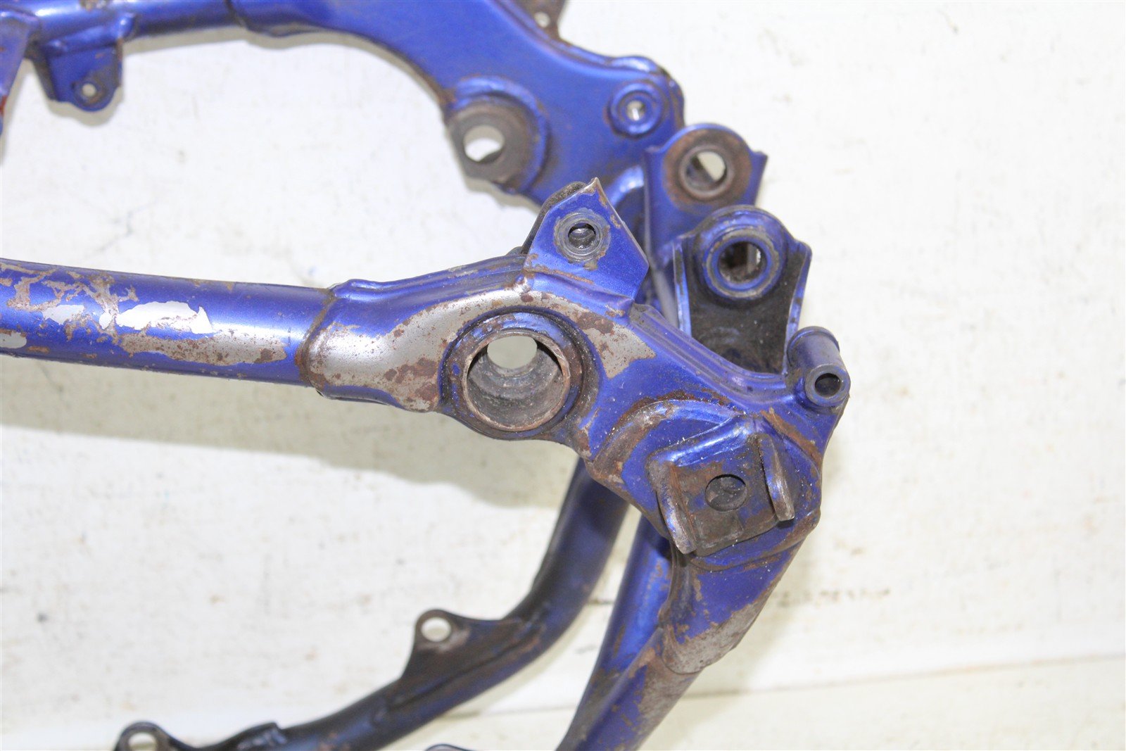 2001 Yamaha YZ 125 Main Frame Chassis BOS 55067
