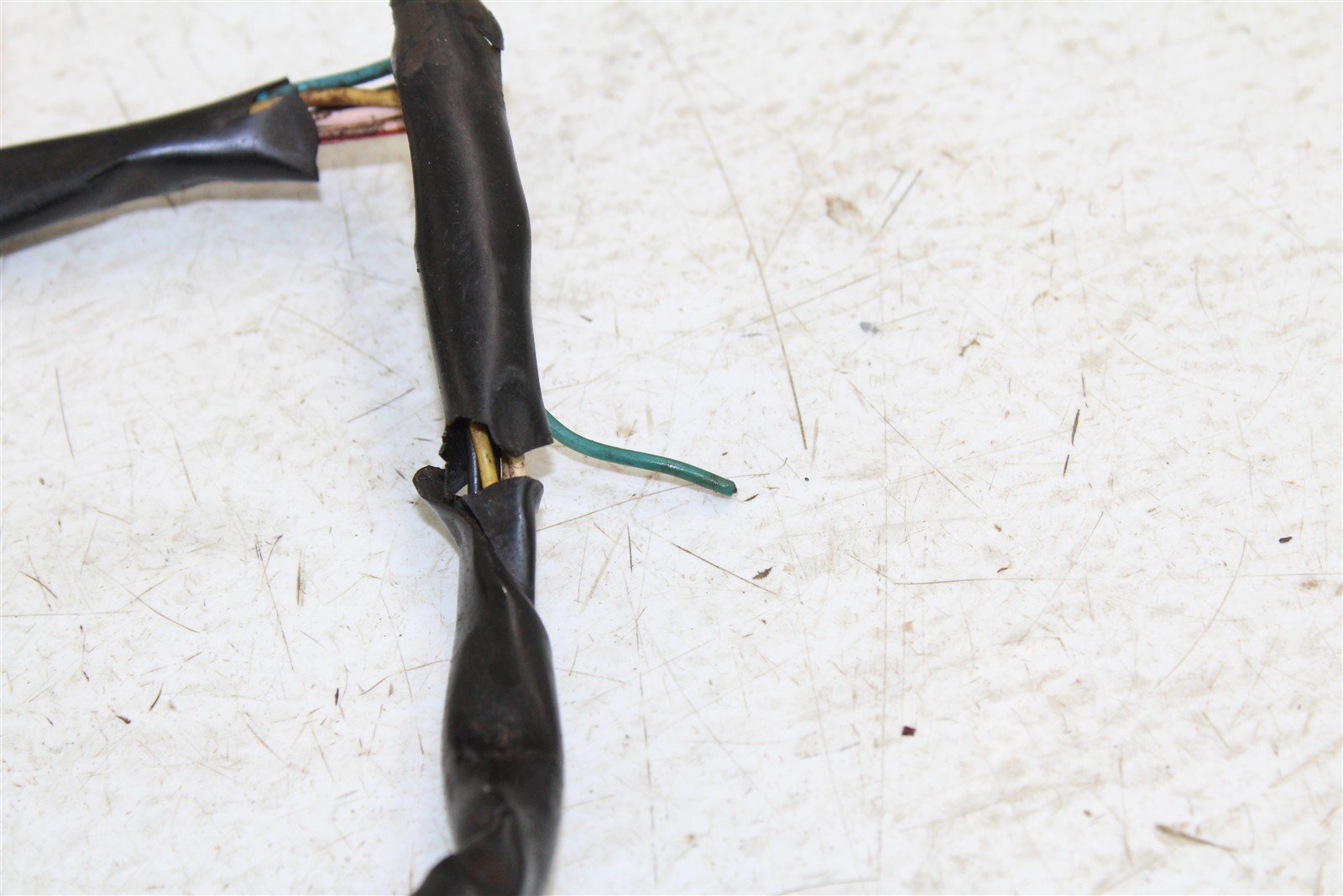 1992 Yamaha RT 180 Stator Plate Magneto Coil 55068