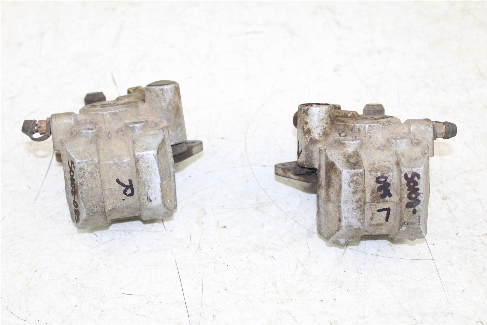 1999 Yamaha Big Bear 350 4x4 Front Brake Calipers Set Left Right 50108