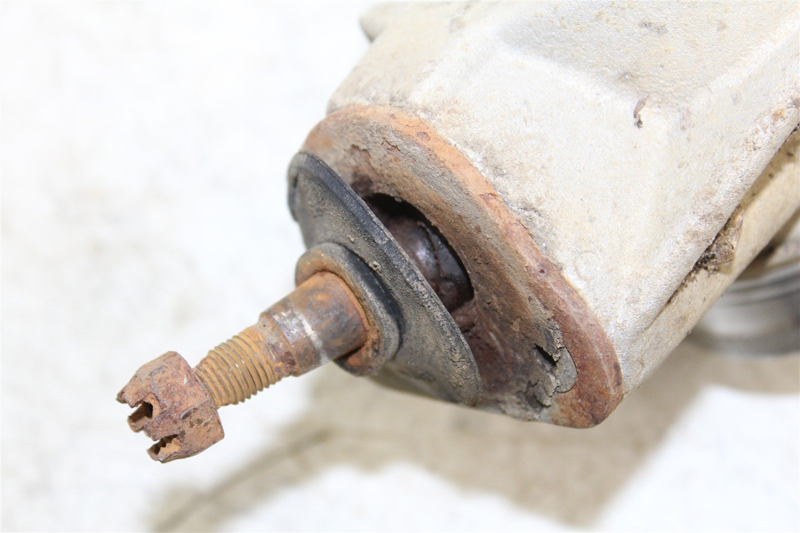 1999 Polaris Scrambler 500 4x4 Left Front Shock Spring Absorber 34146