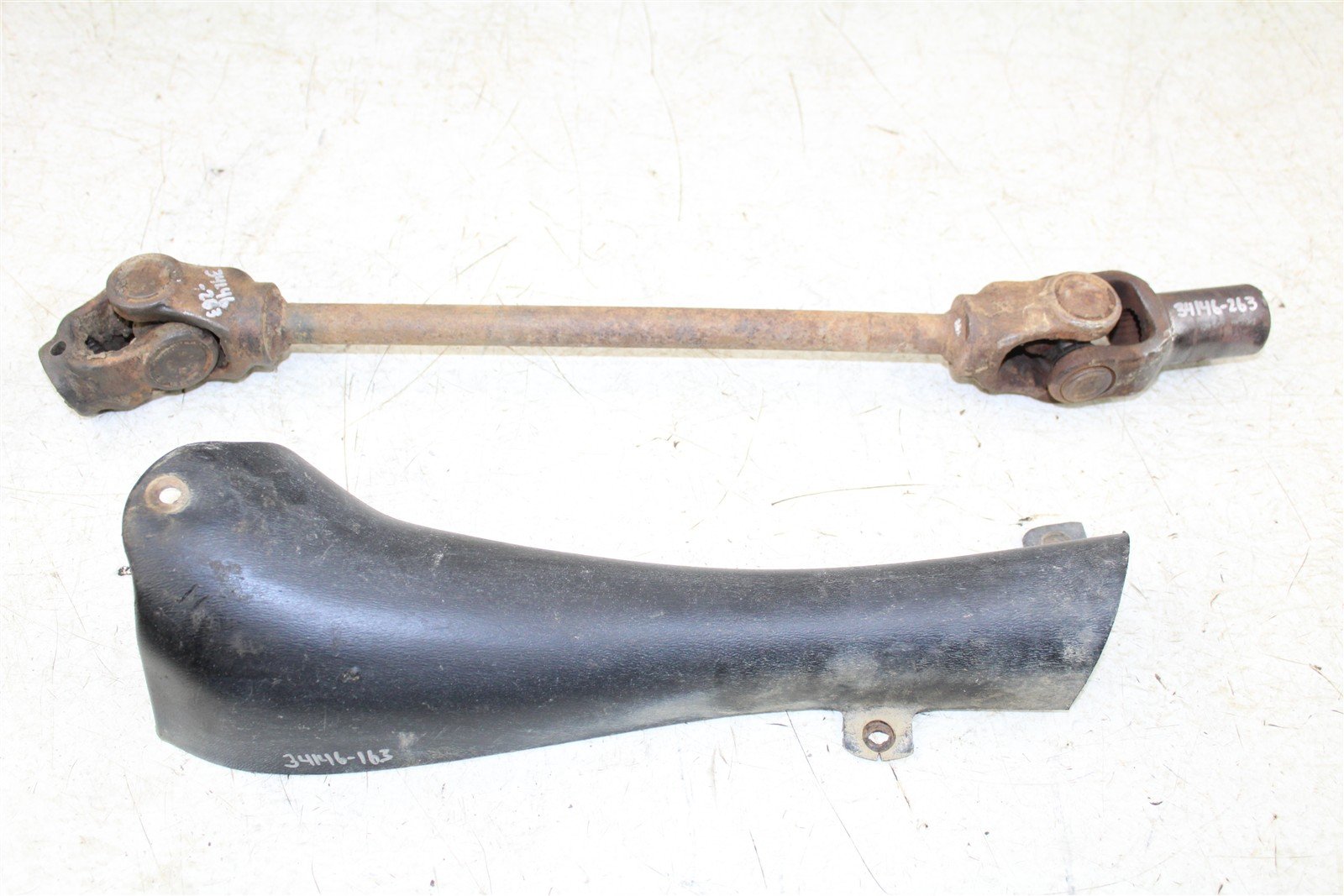 1999 Polaris Scrambler 500 4x4 Front Drive Shaft Assembly w/ Cover Guard 34146