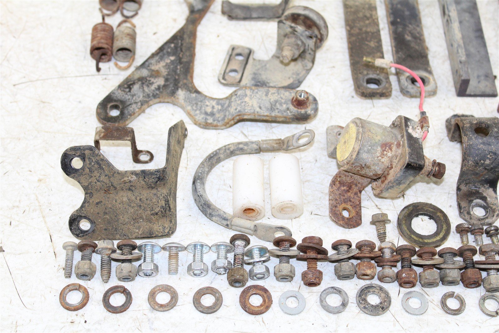 1999 Polaris Scrambler 500 4x4 Chassis Bolt Kit Hardware Bracket Mount Wire34146