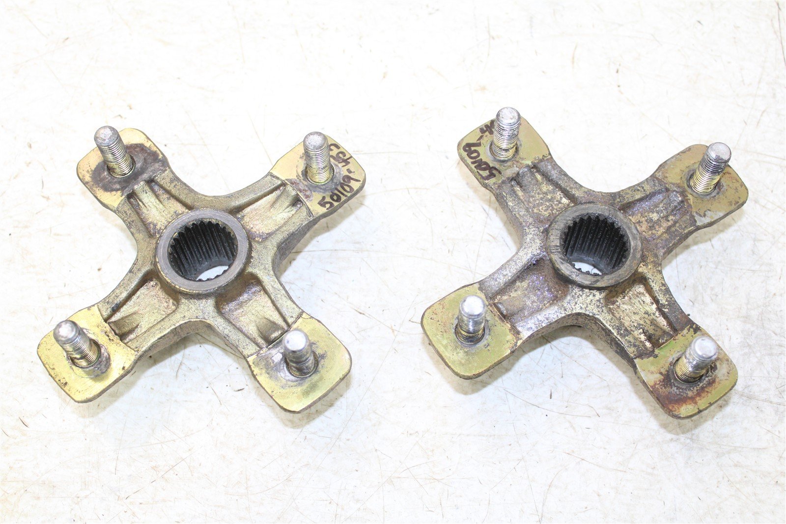 1987 Yamaha Warrior 350 Rear Hubs Wheel Mounts 50109