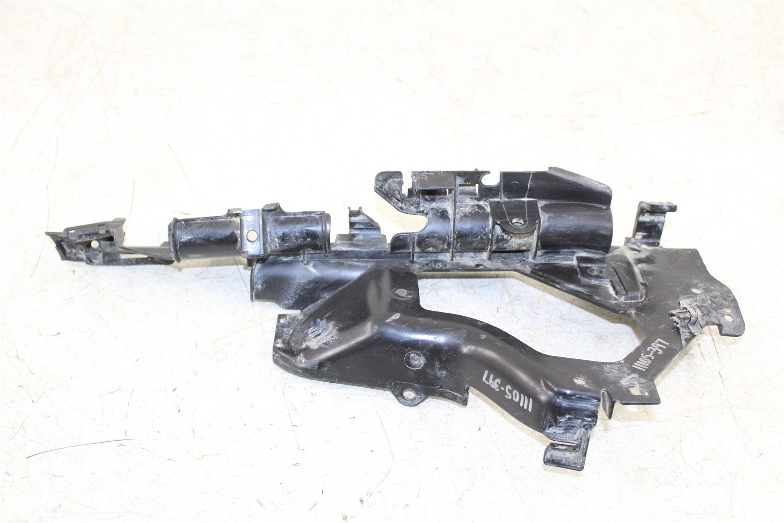 2023 Honda Foreman TRX 520 FM Plastic Stay Connector & Tank Heat Protector 11105