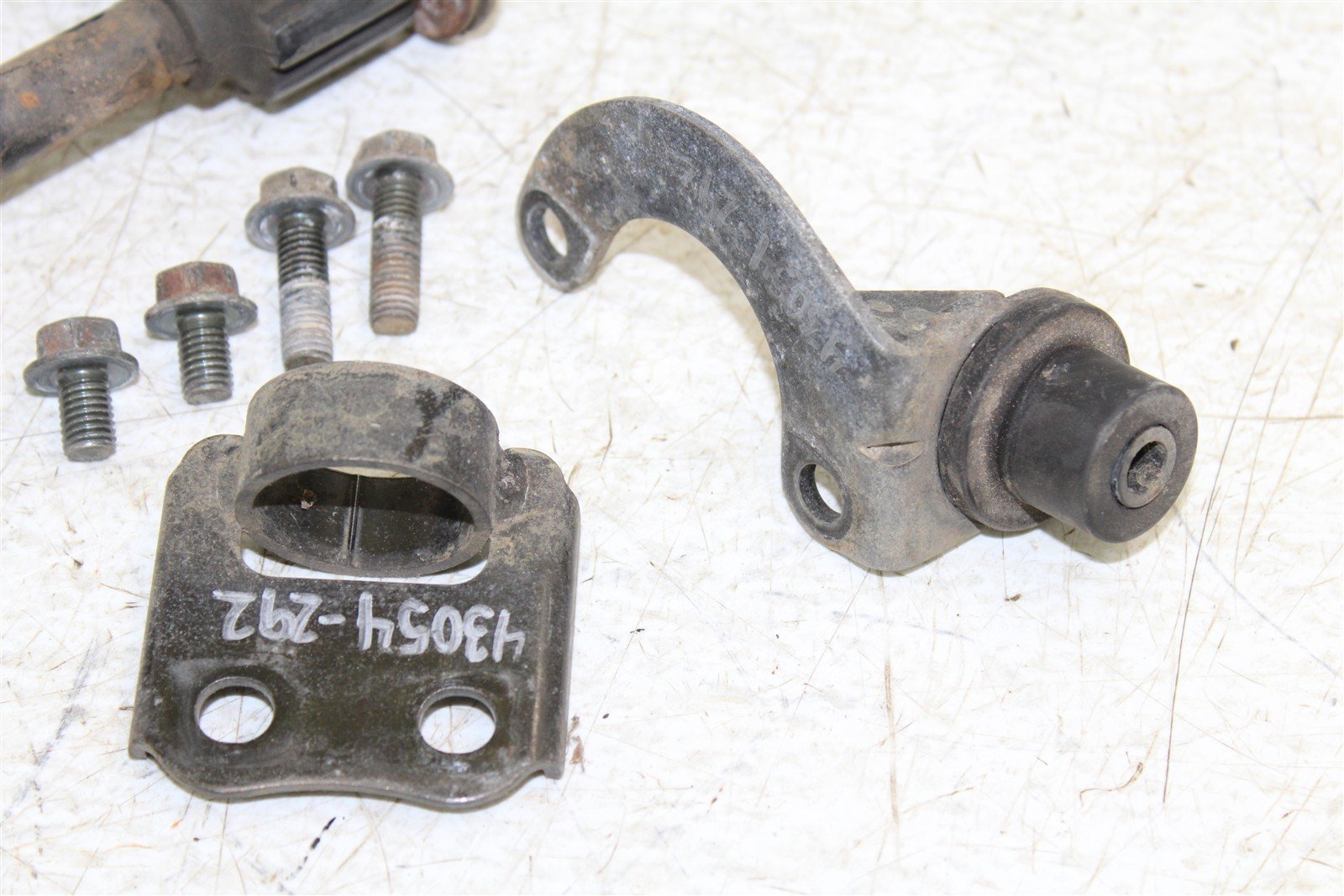 2006 Suzuki King Quad 700 4x4 Engine Mounts Motor Brackets 43054