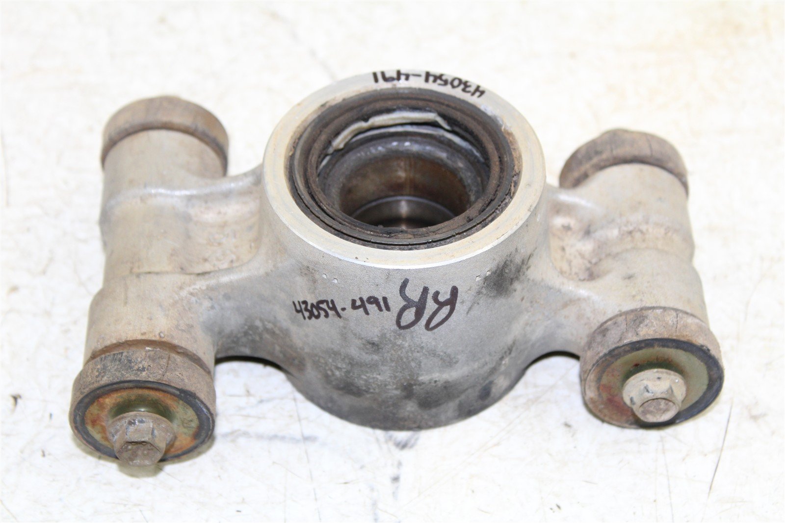 2006 Suzuki King Quad 700 4x4 Rear Right Knuckle Control Arm Mount 43054
