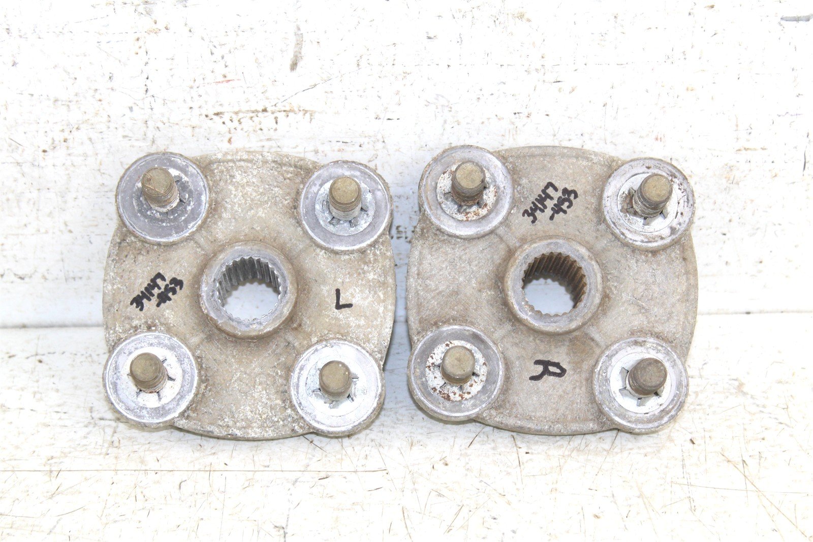 1994 Polaris 400L 4x4 Rear Hubs Wheel Mounts 34147