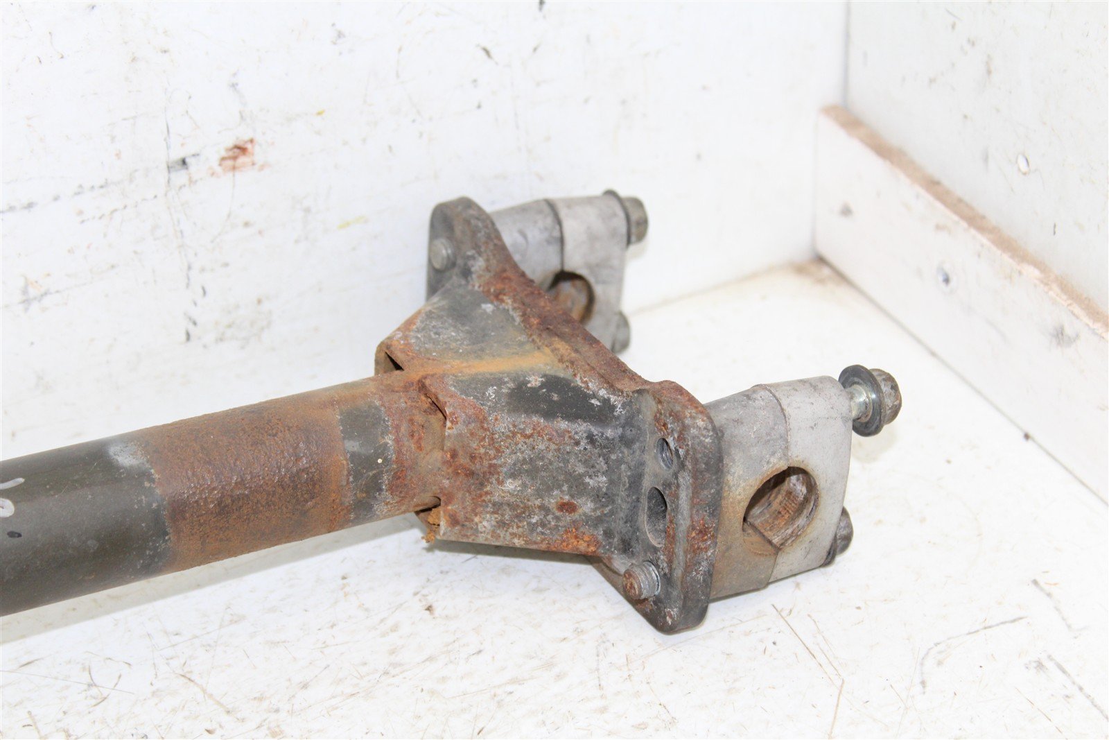 1991 Yamaha Big Bear 350 4x4 Steering Stem Shaft w/ Tie Rods 50110
