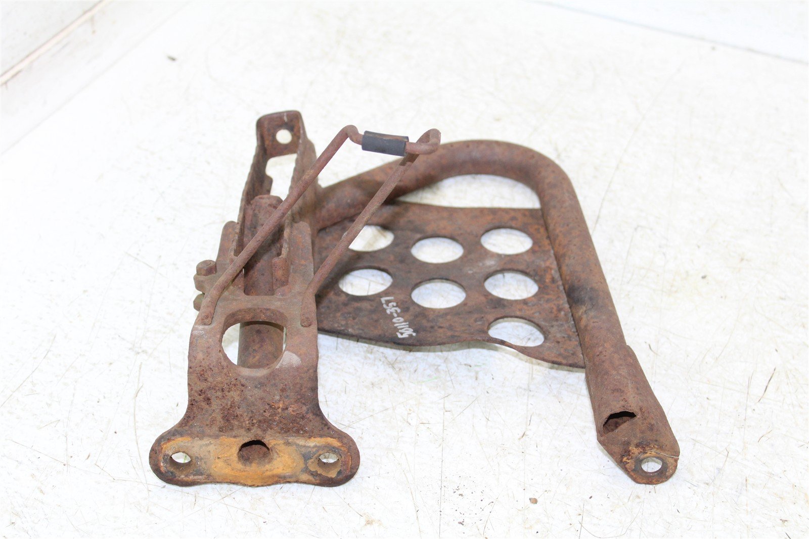 1991 Yamaha Big Bear 350 4x4 Foot Pegs Rests Set Left Right 50110