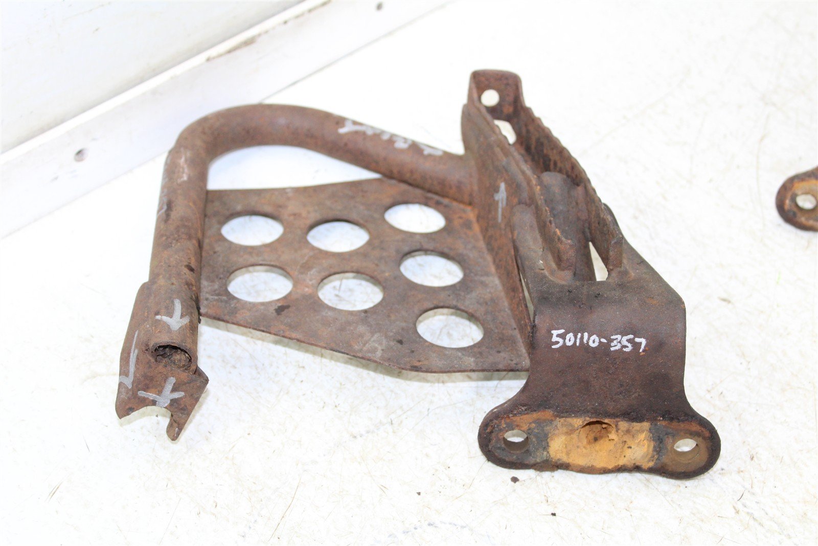 1991 Yamaha Big Bear 350 4x4 Foot Pegs Rests Set Left Right 50110