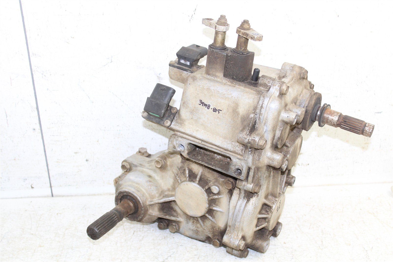 2000 Polaris Magnum 325 4x4 Transmission Gear Box Case 34148