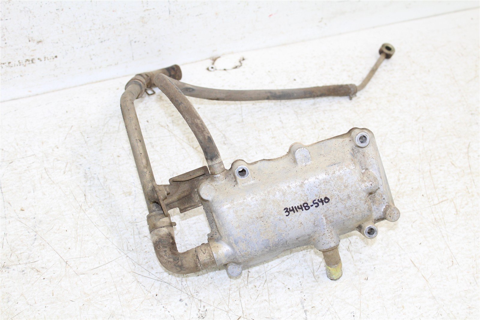 2000 Polaris Magnum 325 4x4 Breather Box Assembly 34148